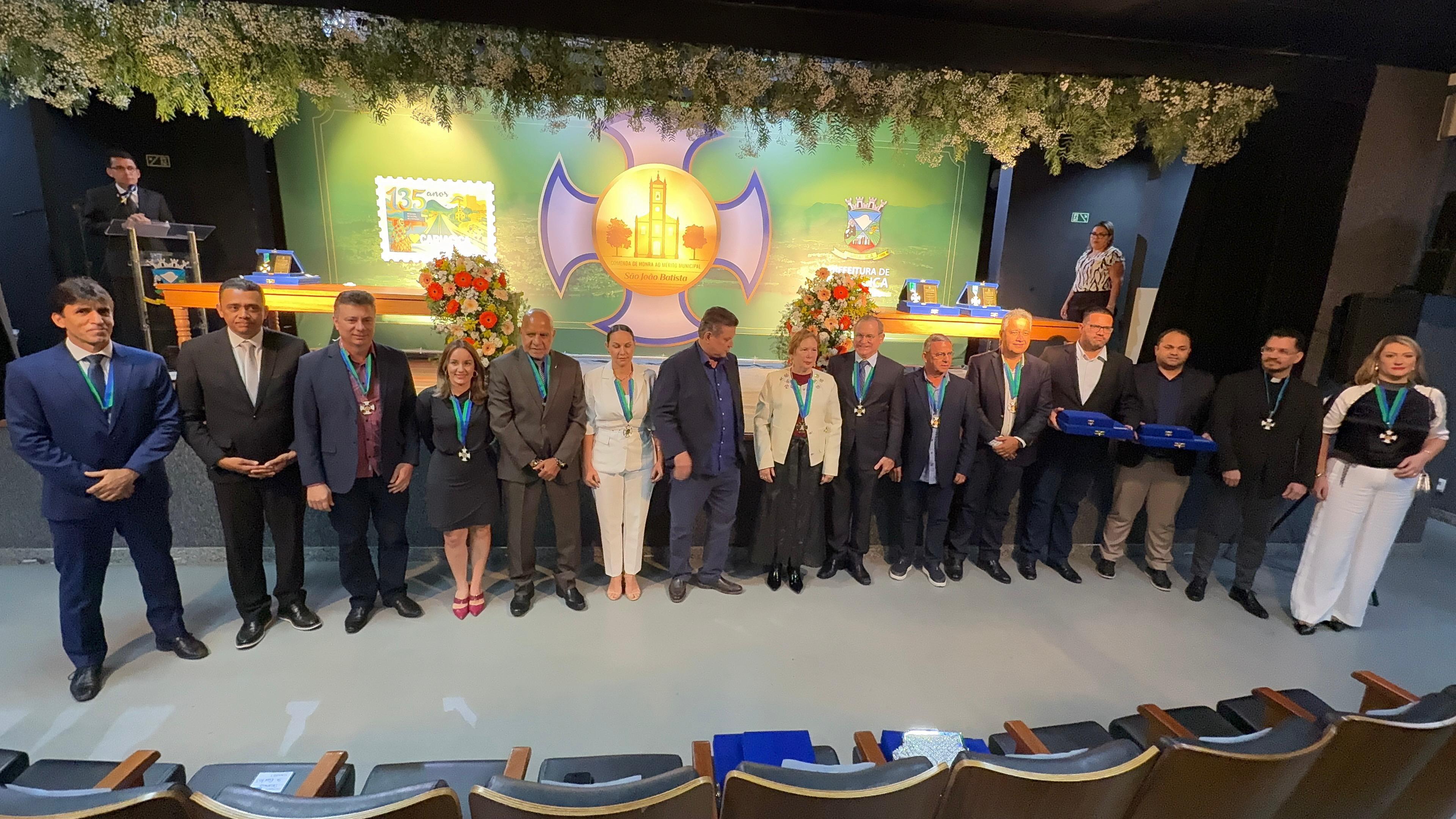 135 anos de Cariacica: Comenda São João Batista é entregue a lideranças políticas e comunitárias   